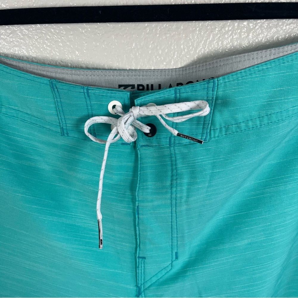 Billabong Men's Teal Stretch Hybrid Board Shorts 40” Waist - Picture 5 of 9